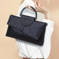 Bianca | Pochette con Stampa Coccodrillo e Chiusura Magnetica