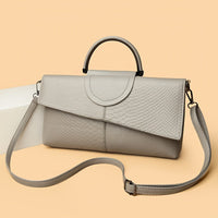 Bianca | Pochette con Stampa Coccodrillo e Chiusura Magnetica
