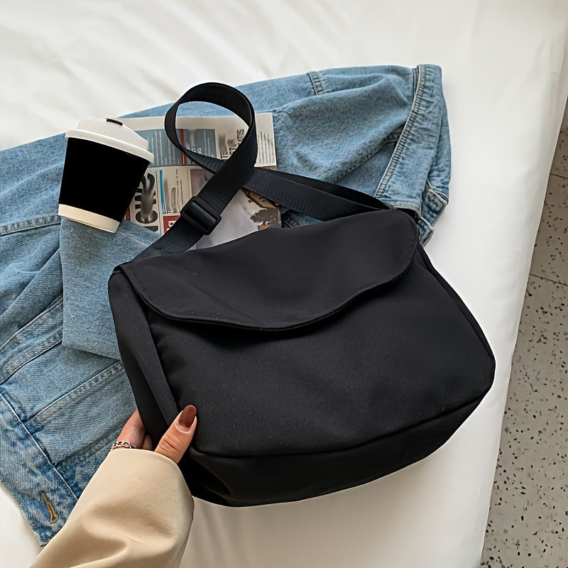 Valentina | Borsa a Tracolla in Nylon con Bottone Magnetico