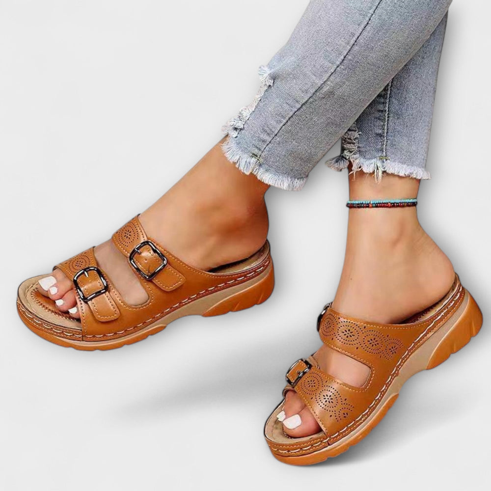 Gertrud - Cuir Pantoufles avec Boucles