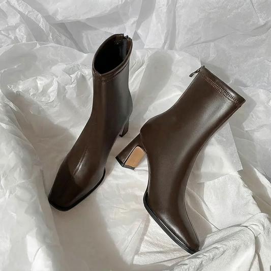 Beluchi | Stivaletti Eleganti con Tacco Slanciato e Design Raffinato
