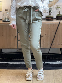 Bruna | Pantaloni con Coulisse e Tasche Rouches