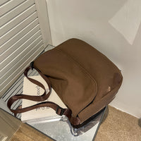 Valentina | Borsa a Tracolla in Nylon con Bottone Magnetico