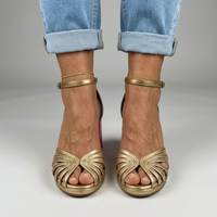 Frances | Tacchi Sofisticati